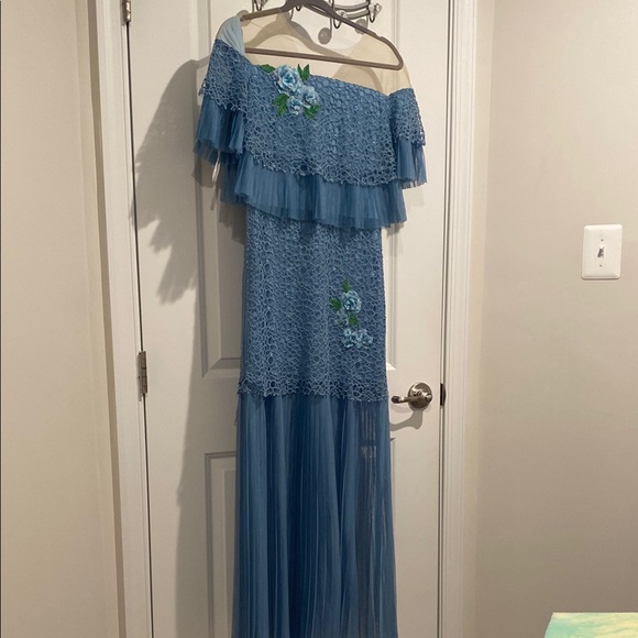 Blue Off-Shoulder Lace Dress